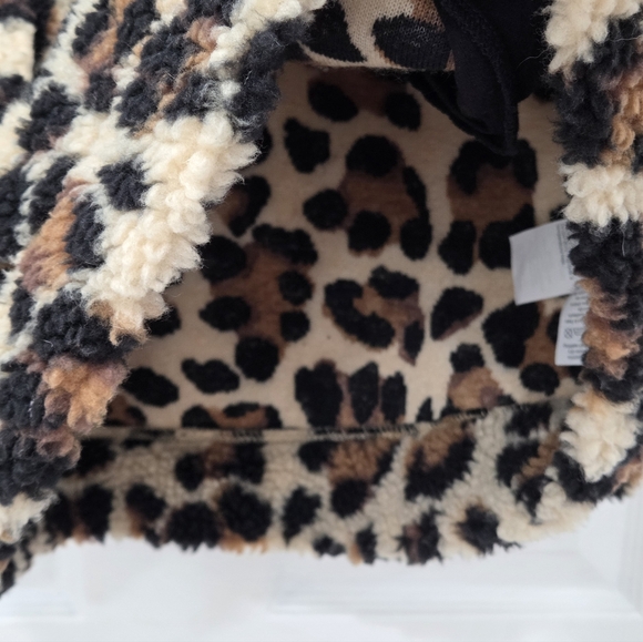 J. Crew Leopard Print Sherpa Fleece Pullover Sz Small - Picture 14 of 16